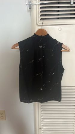 Express. Women’s Sleeveless Mock Neck Top