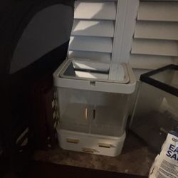 Desk Mirror Organizer 