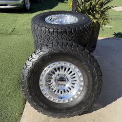 4 kmc rims 315/70/r17 bfg ko2 Tacoma rims Chevy rims 6 lug rims 35sllantas r17 methods