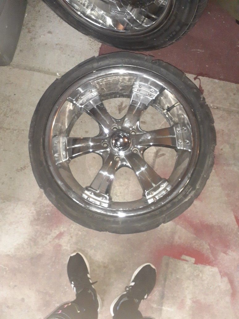 Size 22 Tires And Rims Set Of 4