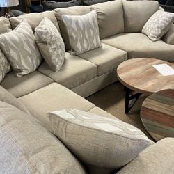 Stunning Stylish Cozy sectional!