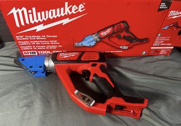 MILWAUKEE DOBLE CUT METAL SHEAR  M18 18-Volt 14-Gauge Lithium-Ion Cordless Double Cut Metal Shear (Tool-Only