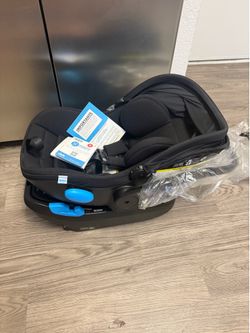 Clek Liing Infant Car Seat NEW!