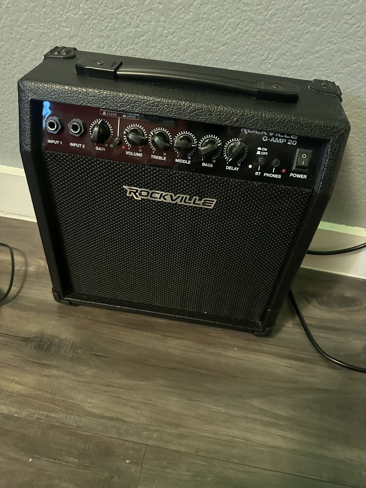 Rockville Amplifier