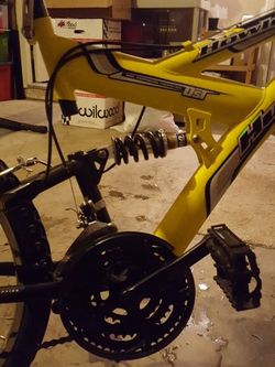 Huffy Howler 18 speed mountain bike for Sale in Lakewood WA OfferUp
