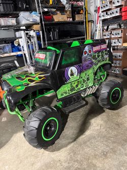 Power wheels Gravedigger 24v