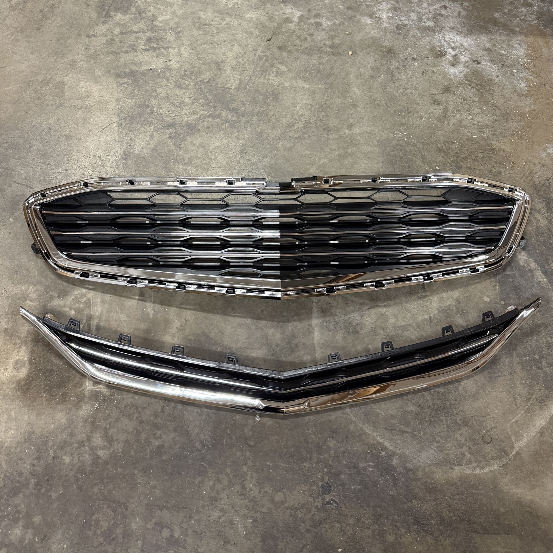 2pcs 2016-2018 Chevrolet Chevy Malibu Front Upper Lower Honeycomb Mesh Bumper Grille Chrome Grill