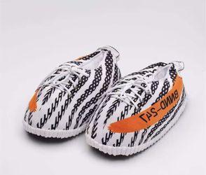 yeezy slippers 