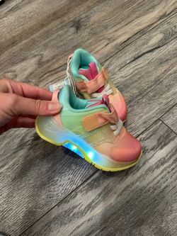 New Toddler Light-up Sneakers With Tags Size 5
