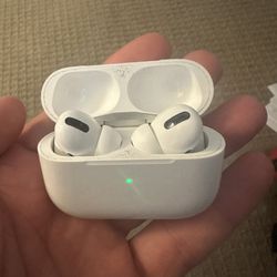 Apple AirPods Pro With Comply Foam And Original Ear Tips