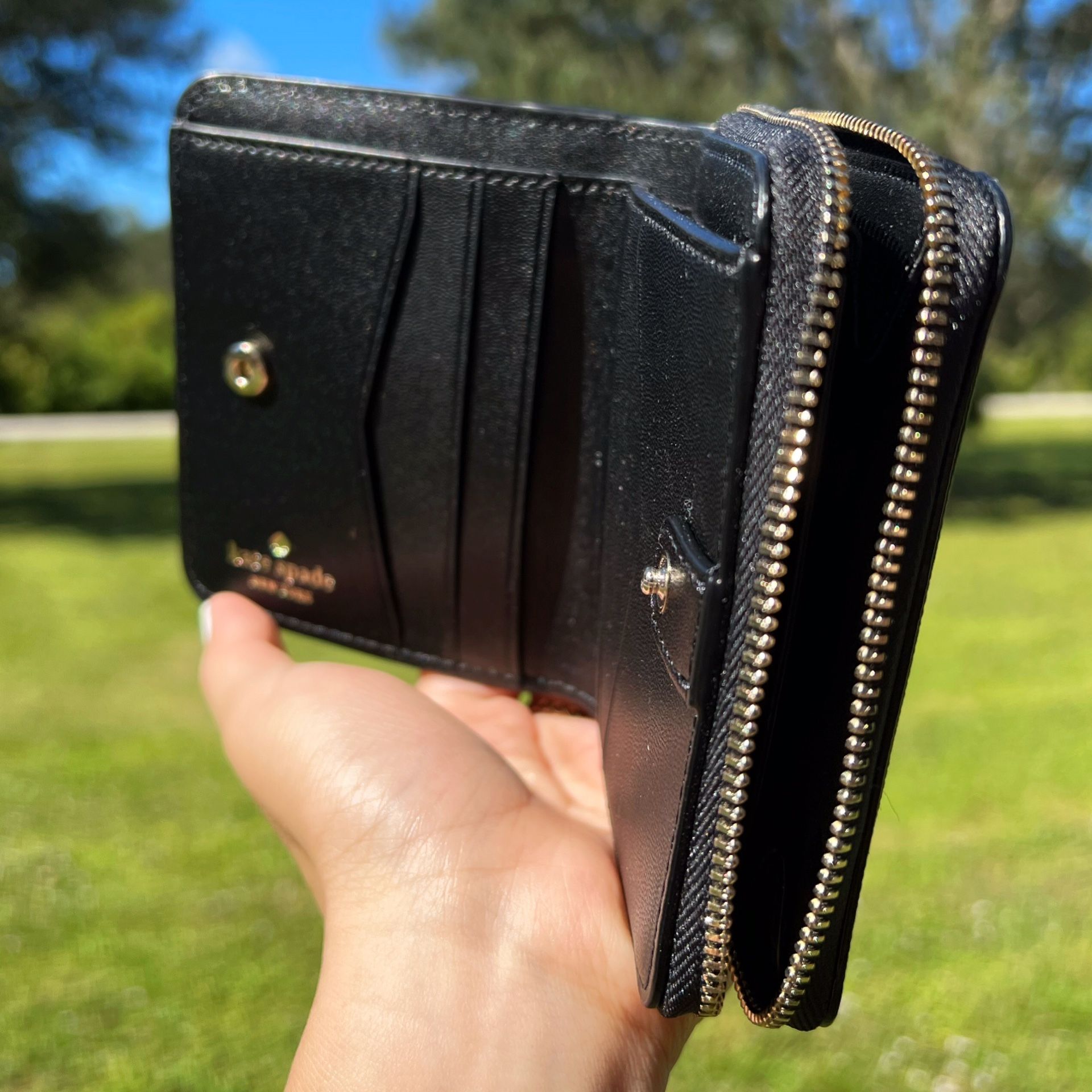 Kate Spade Disty Buds Floral Printed Small Zip Around Wallet Black