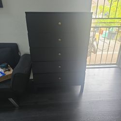 New 5 Drawers $120