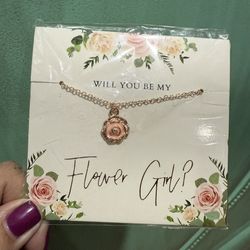 Flower girl necklace