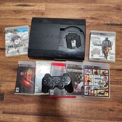 PlayStation 3 super slim + games + controllers