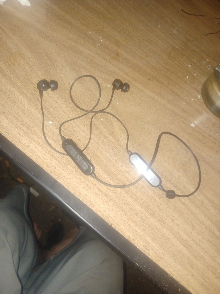 Onn Ear Buds