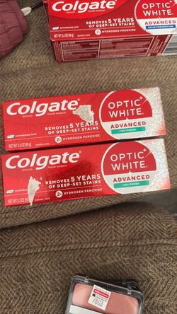 Colgate optic white toothpaste