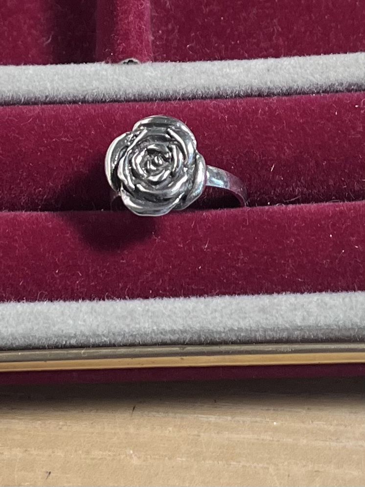 925 Sterling Rose Ring 7 3/4