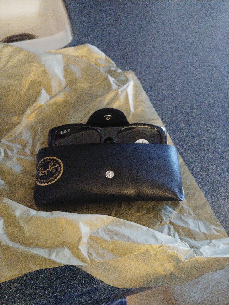 Brand New Ray ban Sunglasses
