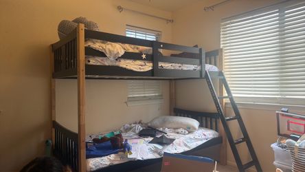 Like new bunk beds