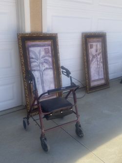 Picture frames stairs