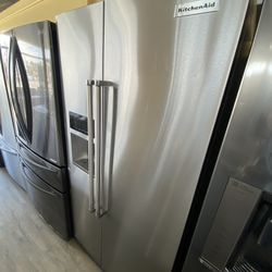 Kitchen Aid Refrigerator 