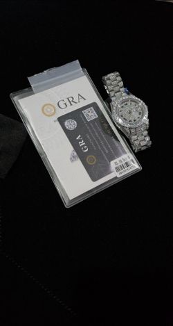Brand new Fully iced out 19.5CT VvsD Moissanite Watch.❗️ Last one in stock❗️