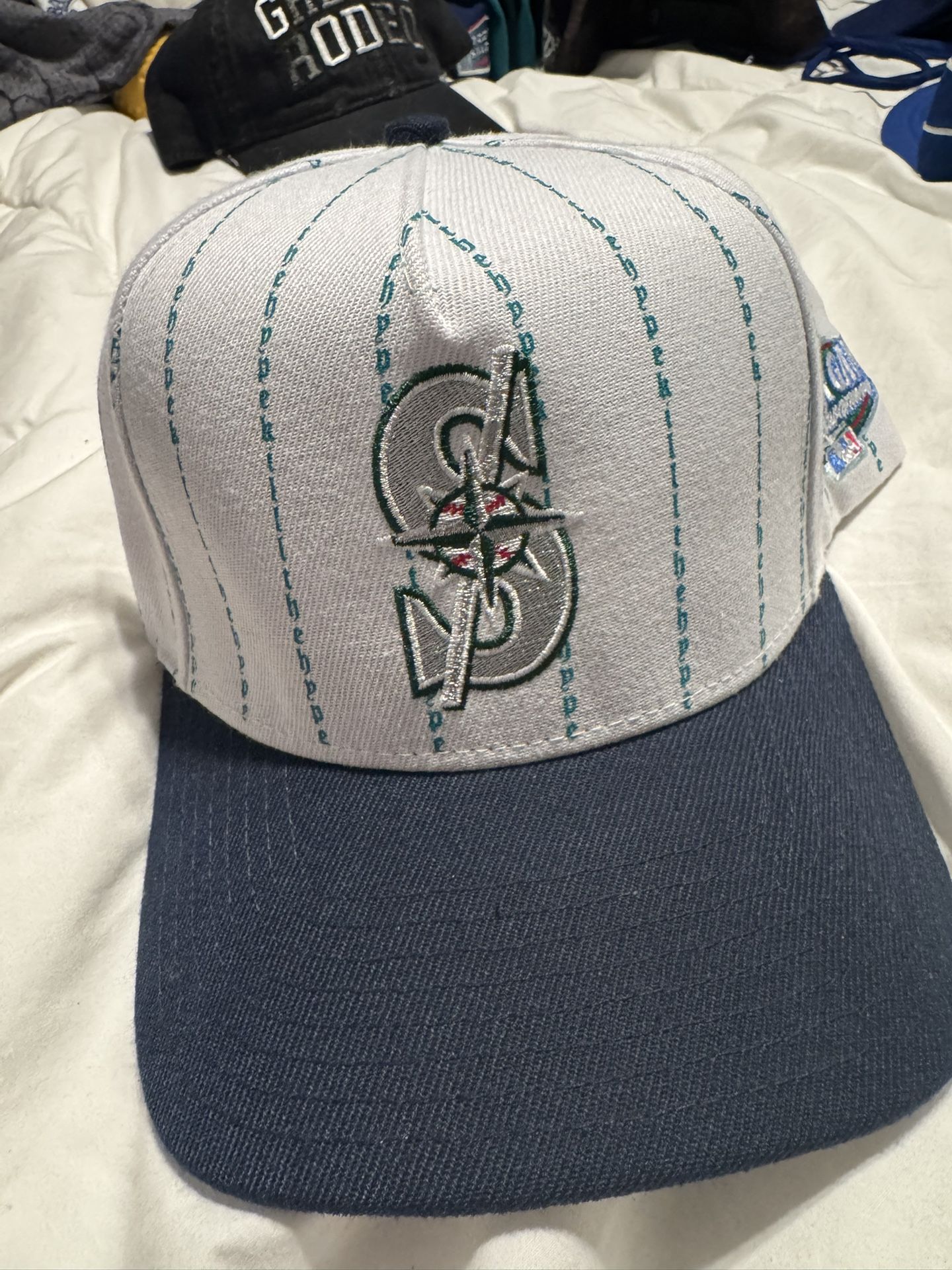 KTH (KILL THE HYPE) SNAPBACK