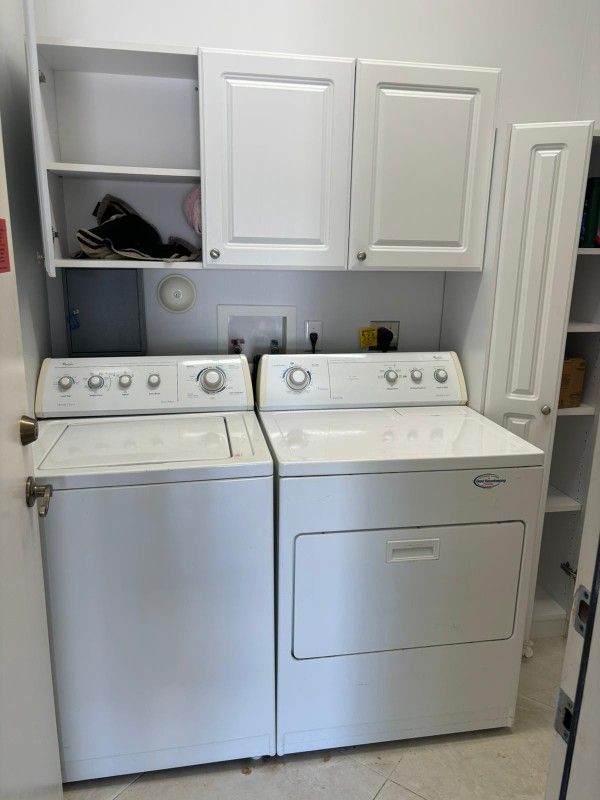 Washer And Dryer Working Good $180 For Both 