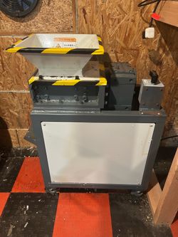 220V Universal Biaxial Crusher