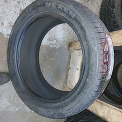 Tire 275/45/20 XL