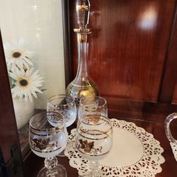 Vintage Hand-Painted Glass Decanter W/4 Glasses