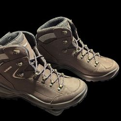 LOWA Renegade Evo Goretex Mid Hiking Boot, Women's Size 10.5 