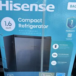 New Mini Fridge Never Opened 