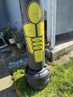 freestanding kickboxing trainer