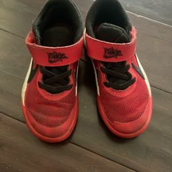 Nike Boys Shoes Size 10.5
