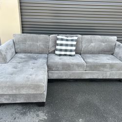 Sectional Couch 