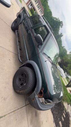 2003 Chevrolet Pickup