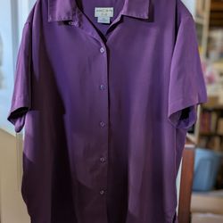 Jaclyn Smith Plus purple Short Sleeve Ladies Button Top