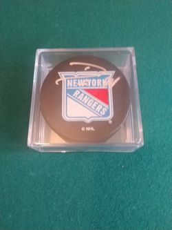 New York Rangers Ryan Callahan Autographed Hockey Puck