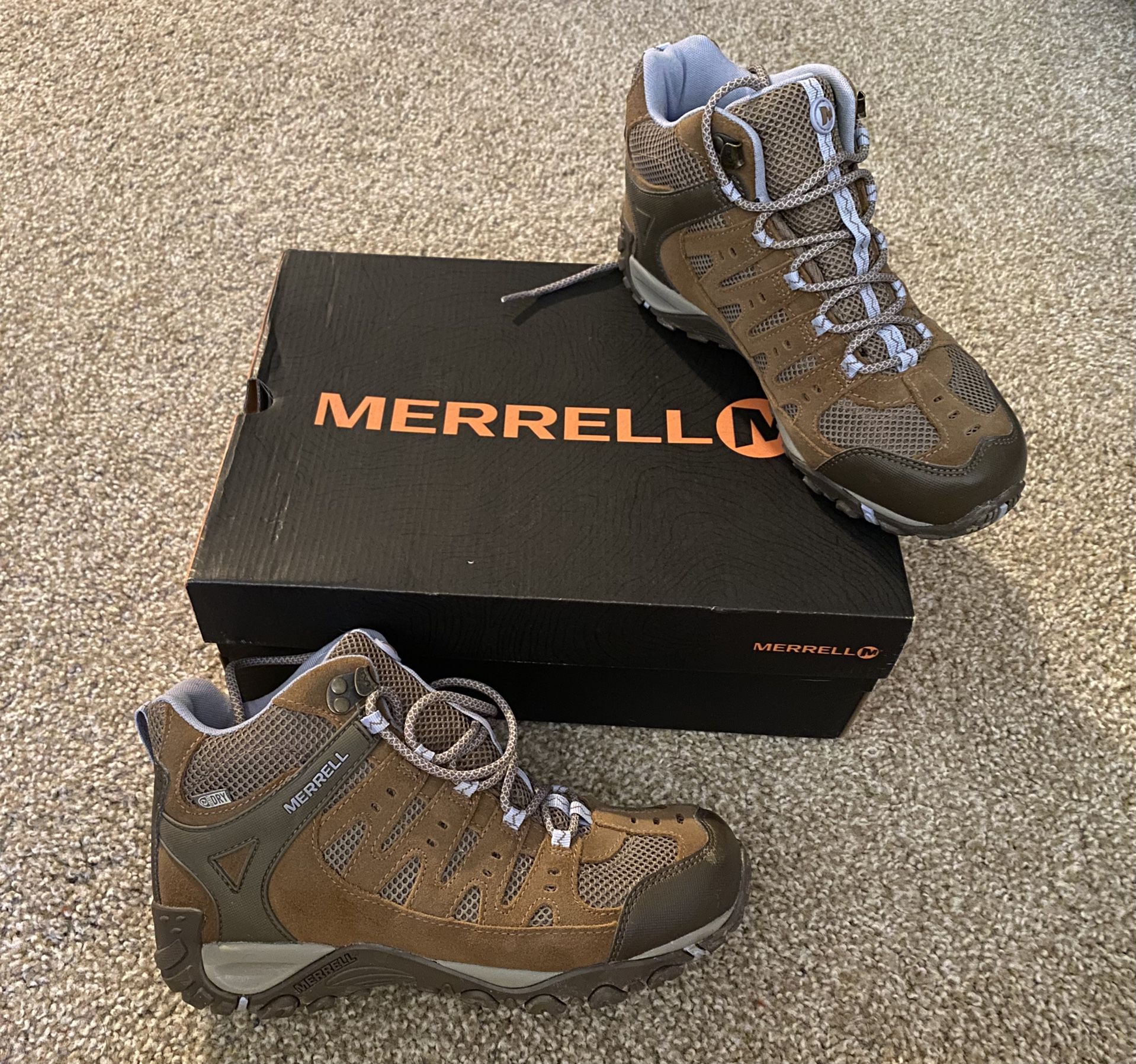 Merrell Hiking Boots Size 8.5 (never Worn)