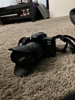 Like-New Minolta Maxxum 450si Essentials!