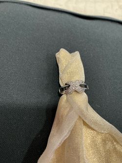 Sterling Silver CZ/Sapphire Ring. Size 6