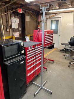 Metal Freestanding Hook Stand