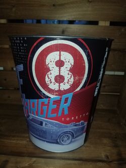 Fast 8 Popcorn Tub