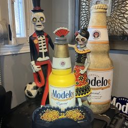 Modelo Bobble Head Over Sized Statue