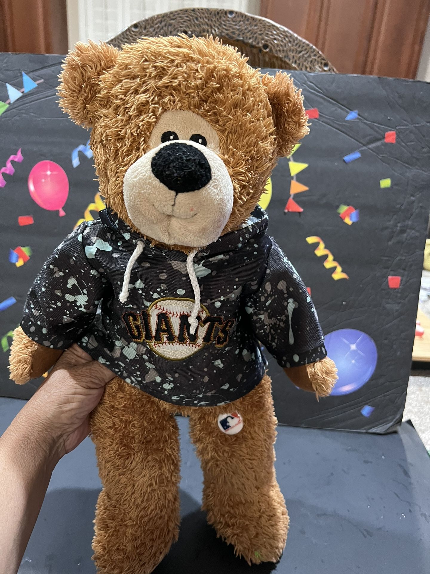 MLB GIANTS 15 INCH SOFT TEDDY BEAR!  Wearing His GIANTS SWESTSHIRT