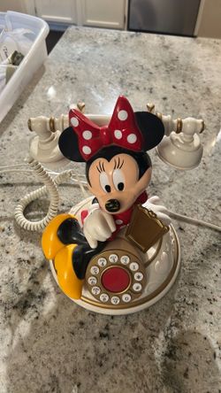 Vintage operable Mini Mouse Disney phone