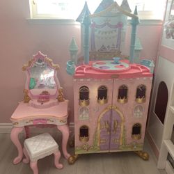 Princess Disney Castle And Dresser