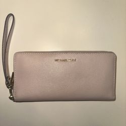 Pink Michael Kors Wristlet Wallet 