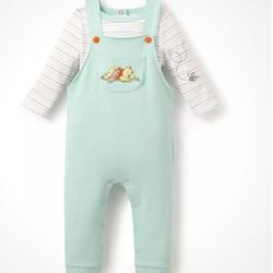 Disney Winnie The Pooh & Piglet Newborn Outfit